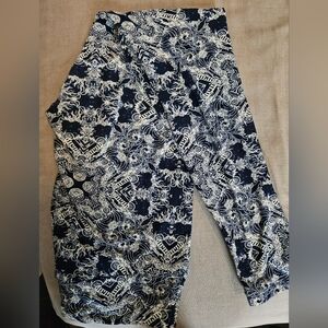 LuLaRoe Tall and Curvy Leggings